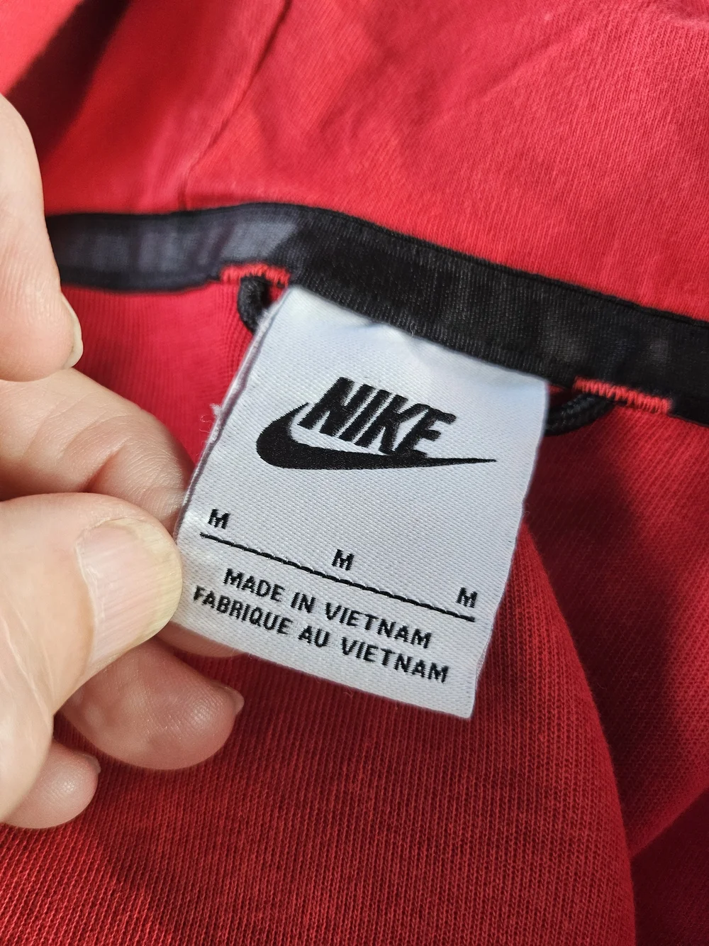 Nike Techical Red Hooded Athletic Jacket Boys Kids M